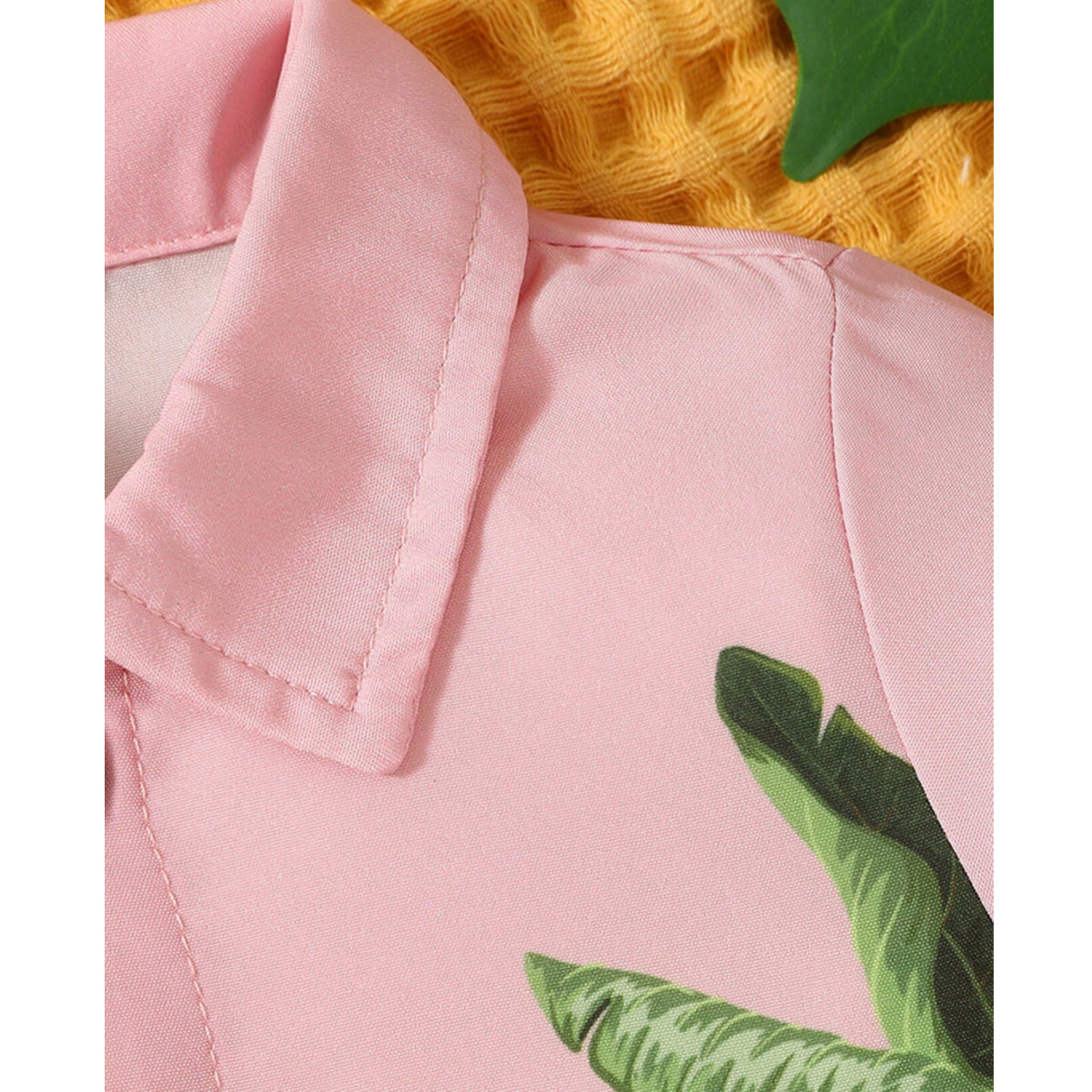 Venutaloza Boy's Cartoon Animal theme Short Sleeve Shirt And Shorts Two Piece Set.