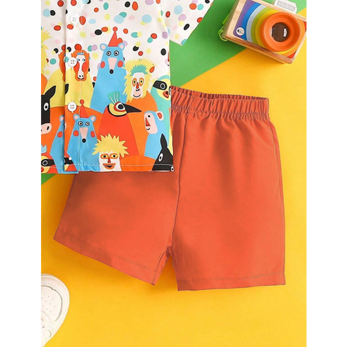 Venutaloza Boy's Colourful Dots Animal Print Short Sleeve Shirt And Shorts Two Piece Set.