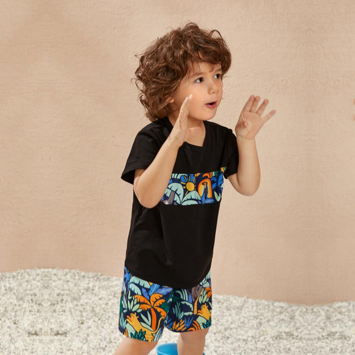 Venutaloza Stylish White Baby Set Floral Sunshine Graphic Print & Dinosaur (Combo Pack Of 2) T-Shirt & Shorts For Boy & Girls..