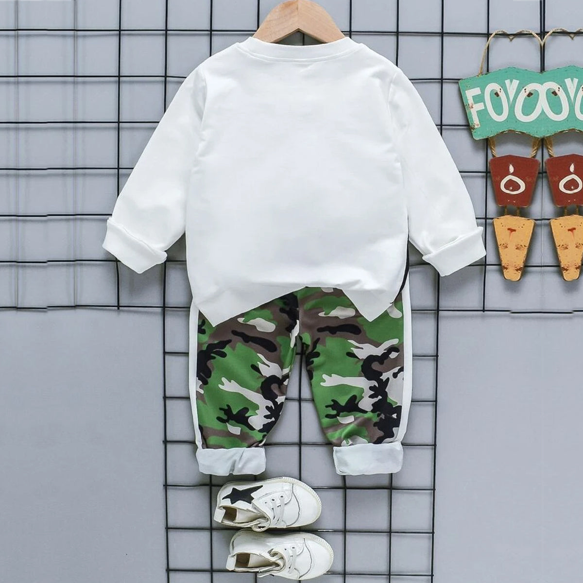 Venutaloza Stylish Baby Set Dinosaur Animal & Tie Dye Fleece & Letter Graphic & Alphabet Letter (Combo Pack Of 3) T-Shirt & Pants.