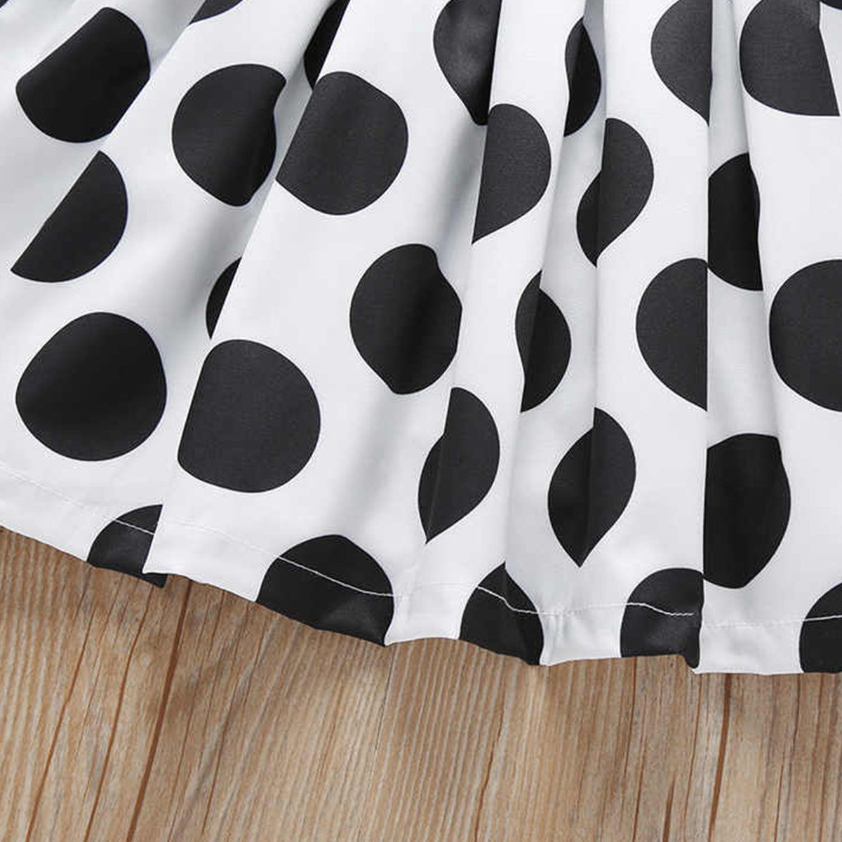 Stylish BabyGirl's Cotton White-Black Round Designer Frocks & Dresses for Kids.