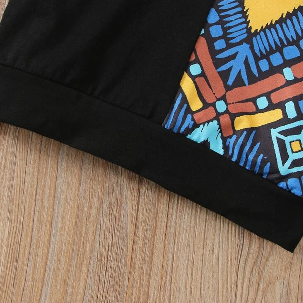 Venutaloza Baby Set Black Graphic Print & Cami T-shirt & Pant.