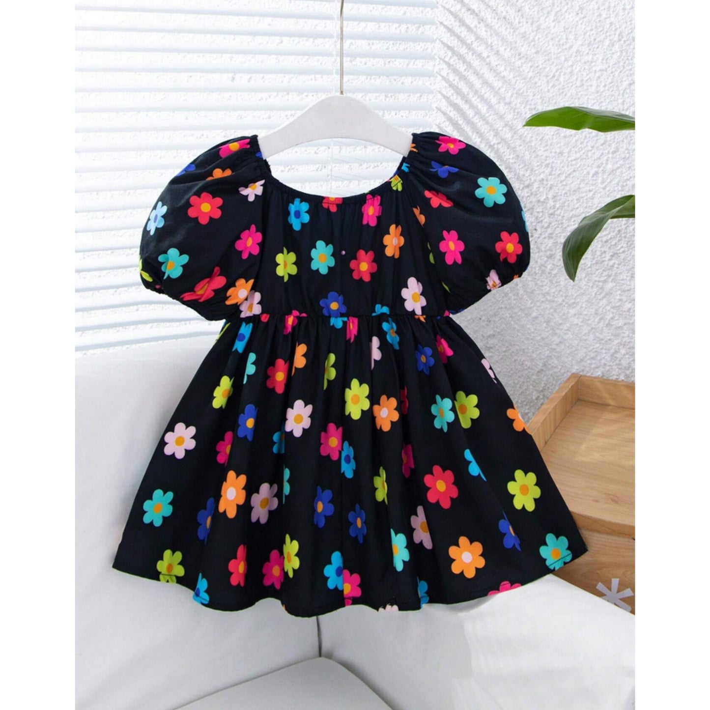 Girls Floral Print Square Neck Puff Sleeve Casual Dress For Spring.