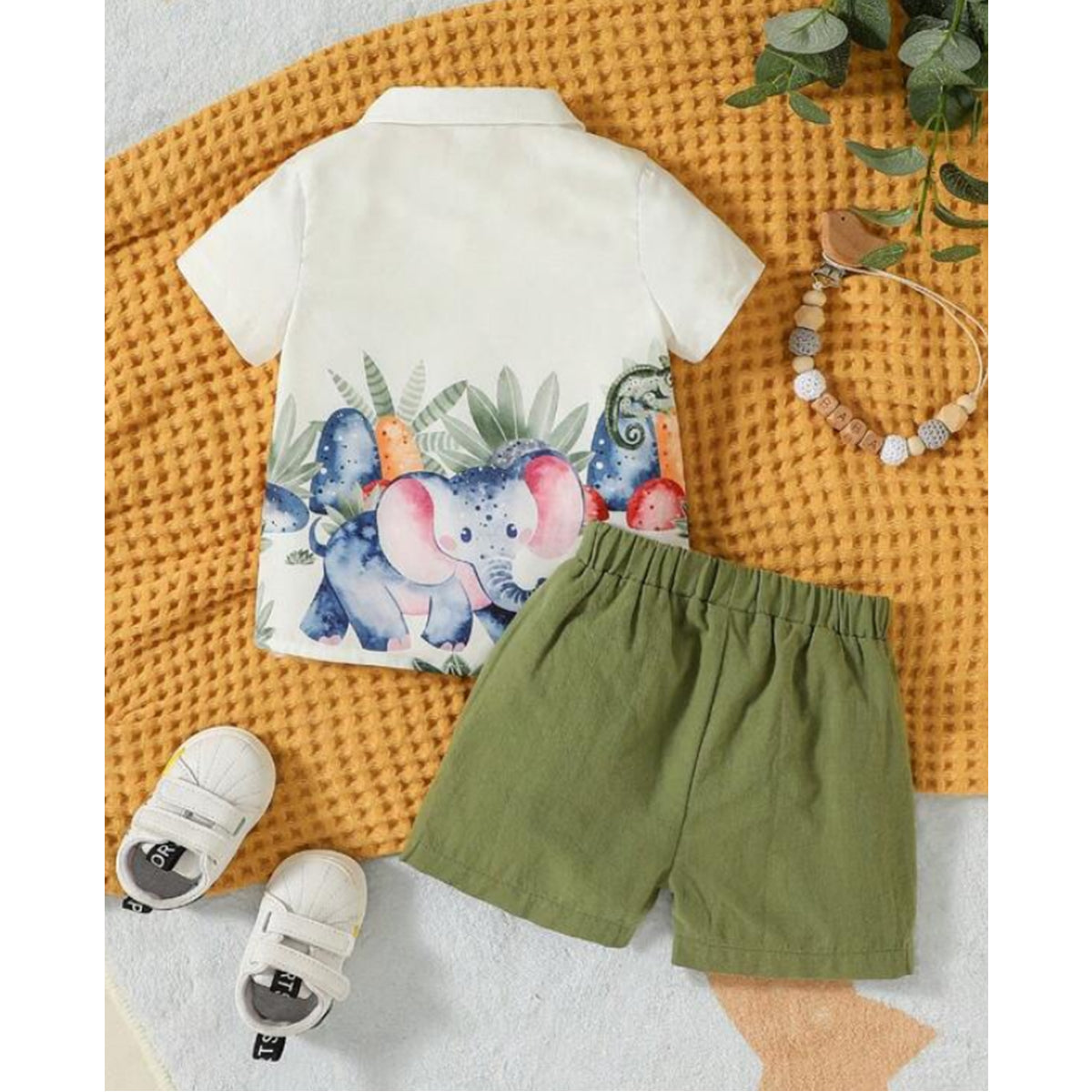 Venutaloza kids Animal Graphic Short Sleeve Shirt And Shorts Two Piece Set.