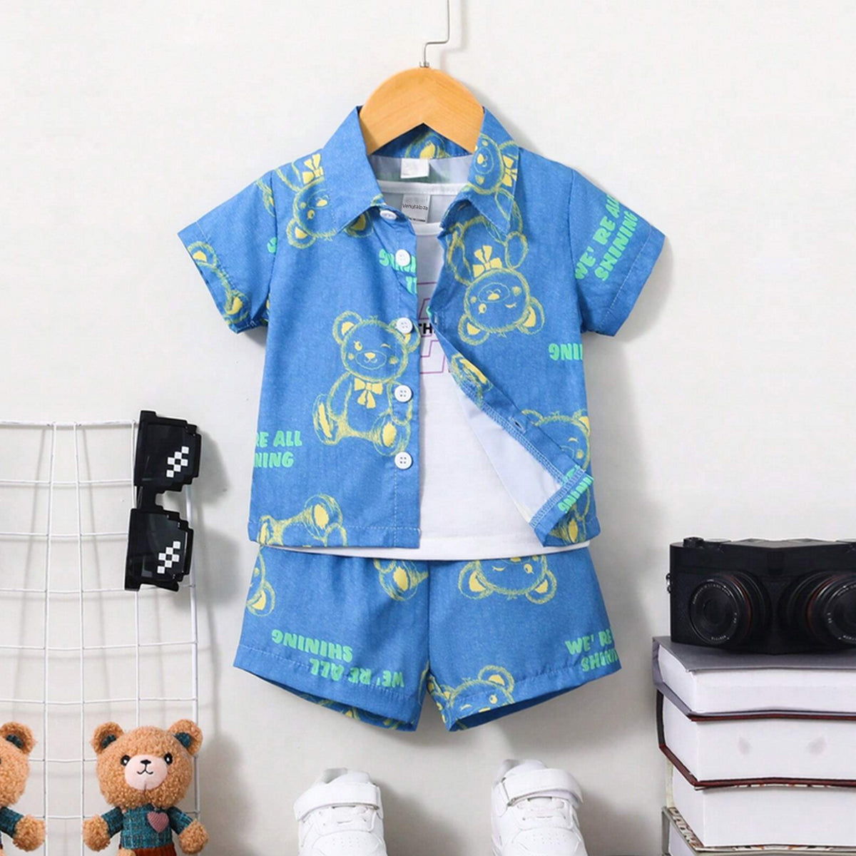 Venutaloza Kids Bear & Letters Pocket Shorts Without tee Two Piece Set.