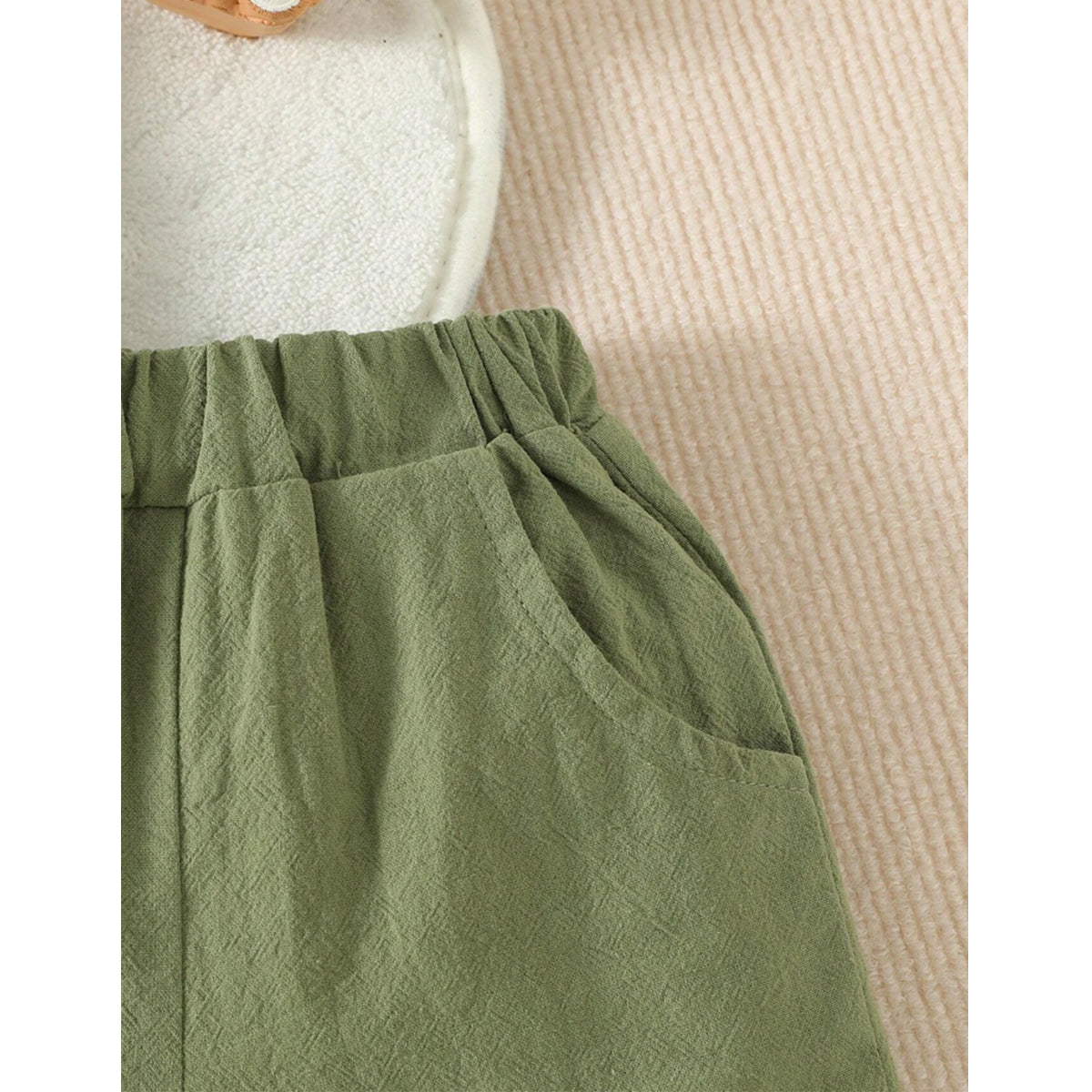 Venutaloza Boy's Animal Jungal Short Sleeve Shirt And Shorts Two Piece Set.