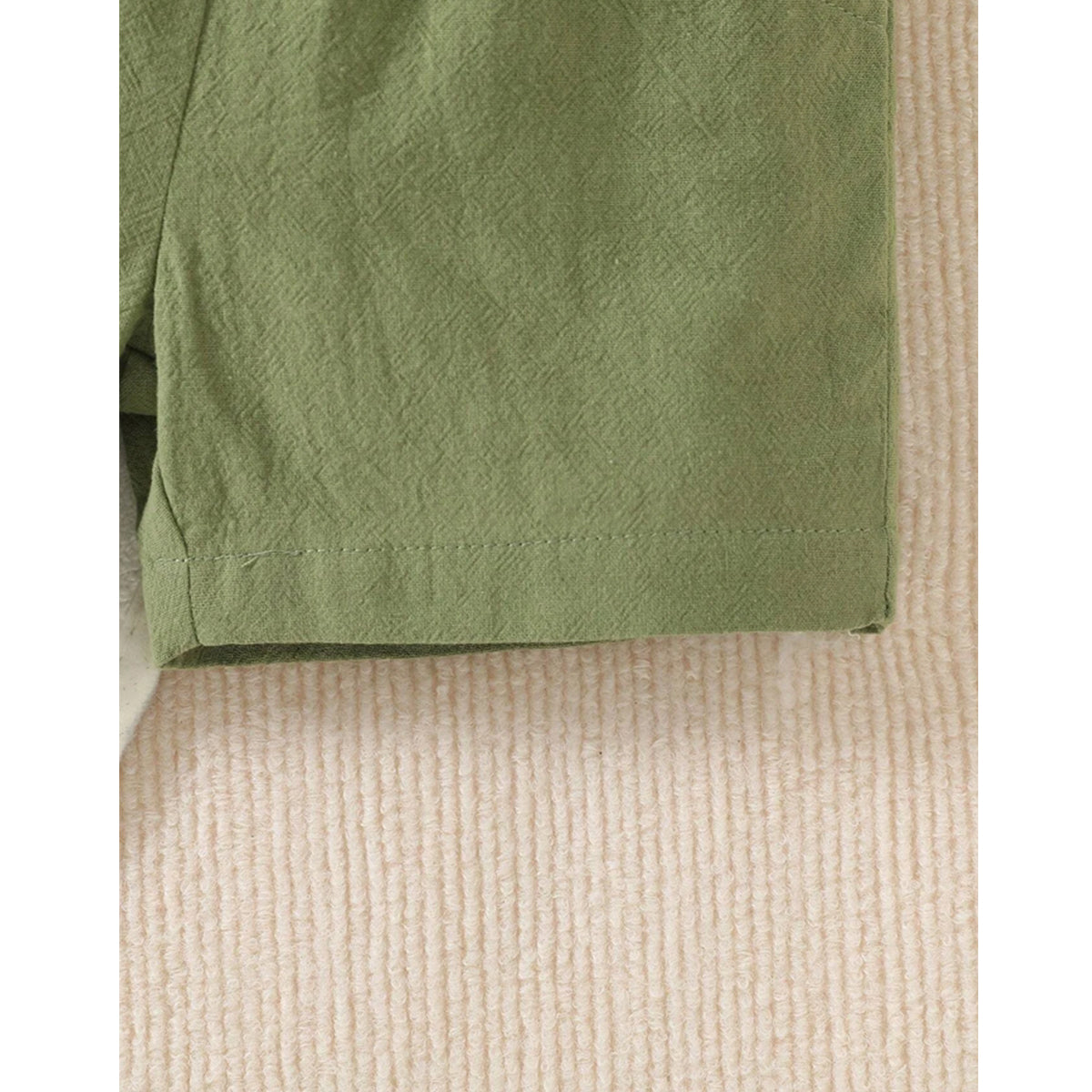 Venutaloza Boy's Animal Jungal Short Sleeve Shirt And Shorts Two Piece Set.