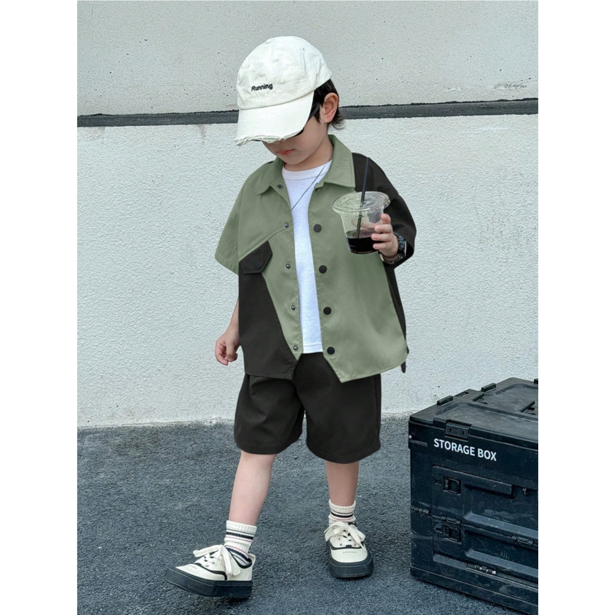 Venutaloza 2-Pc Kids Colourblocked Shirt with Shorts Two Piece Set.