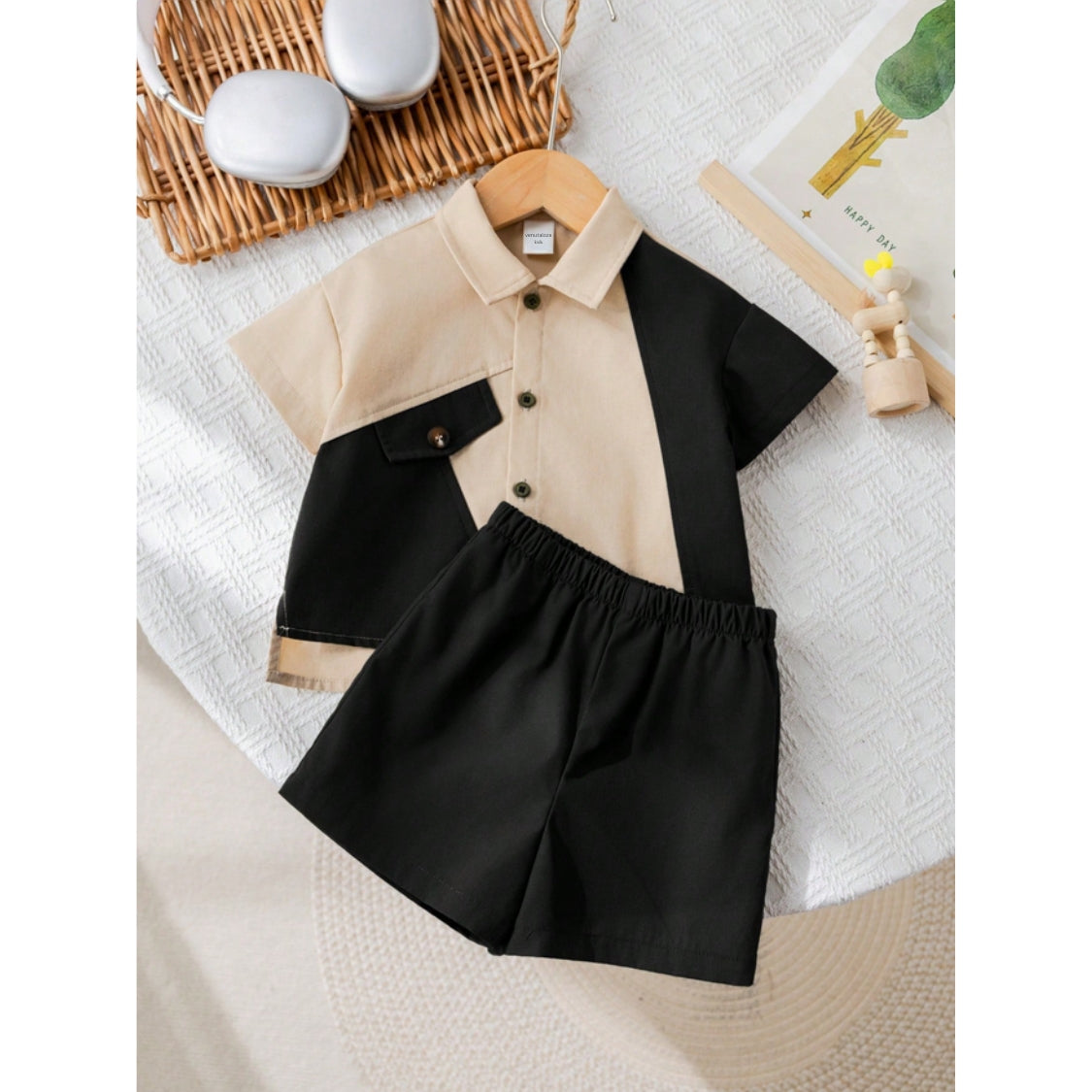 Venutaloza Baby Boy Colourblocked Shirt with Shorts Two Piece Set.