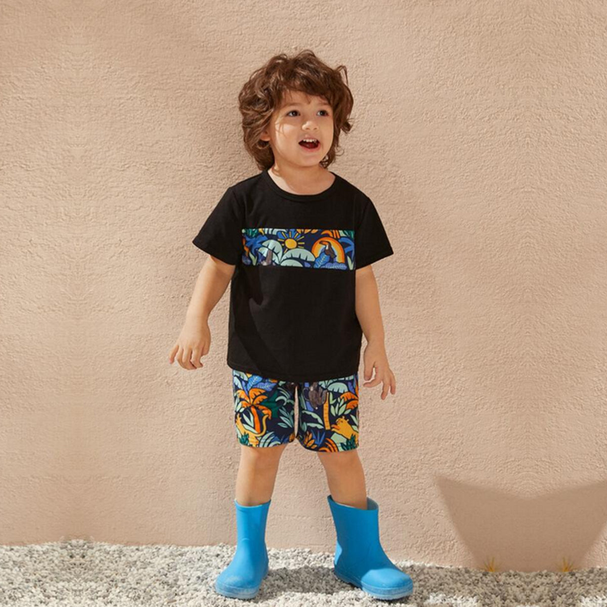Venutaloza Kids Tropicals Casual T-Shirt & Shorts Two Piece Set For Boys..