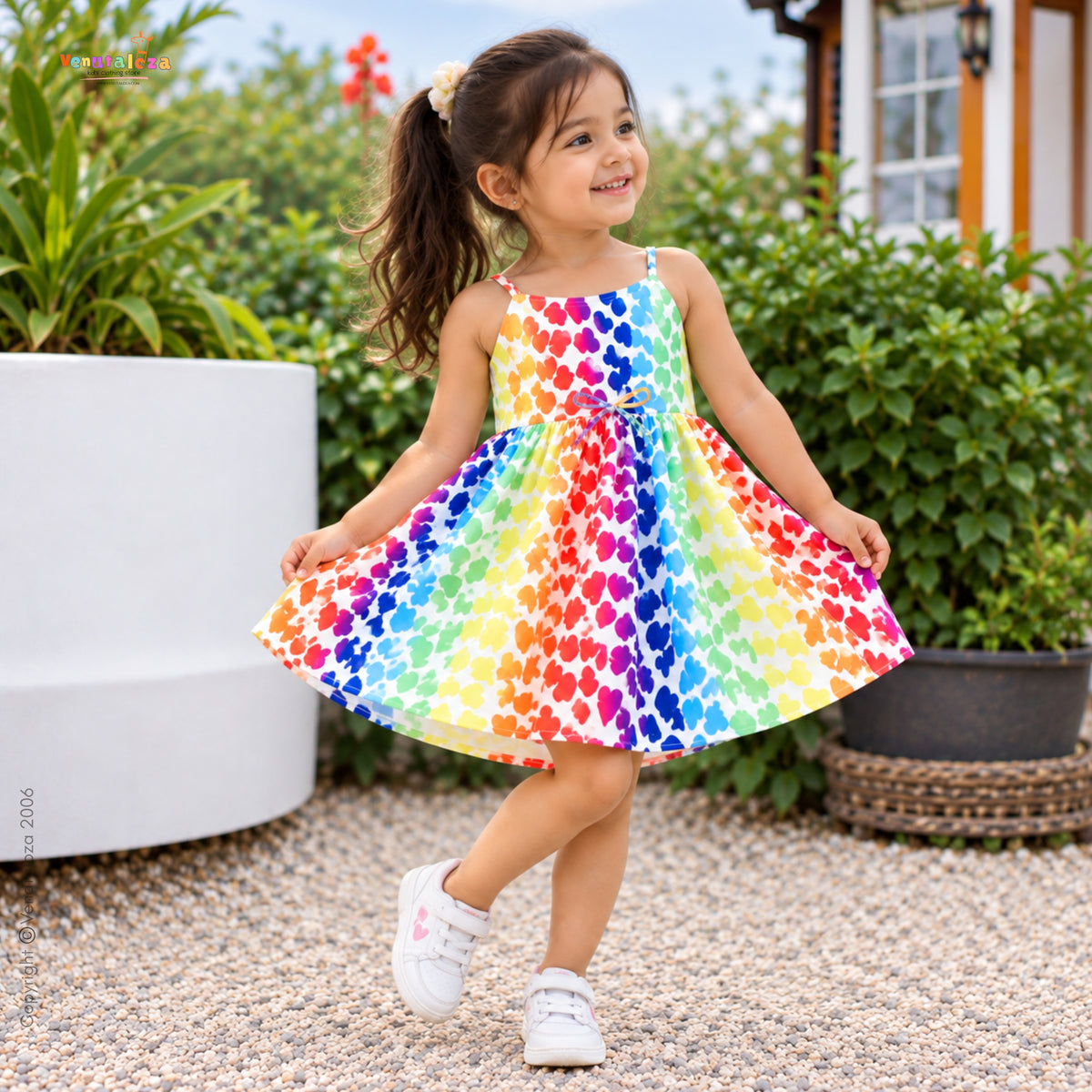 Kids Stylish Heart Design Ruffle Trim Frocks & Dresses for Baby Girl.