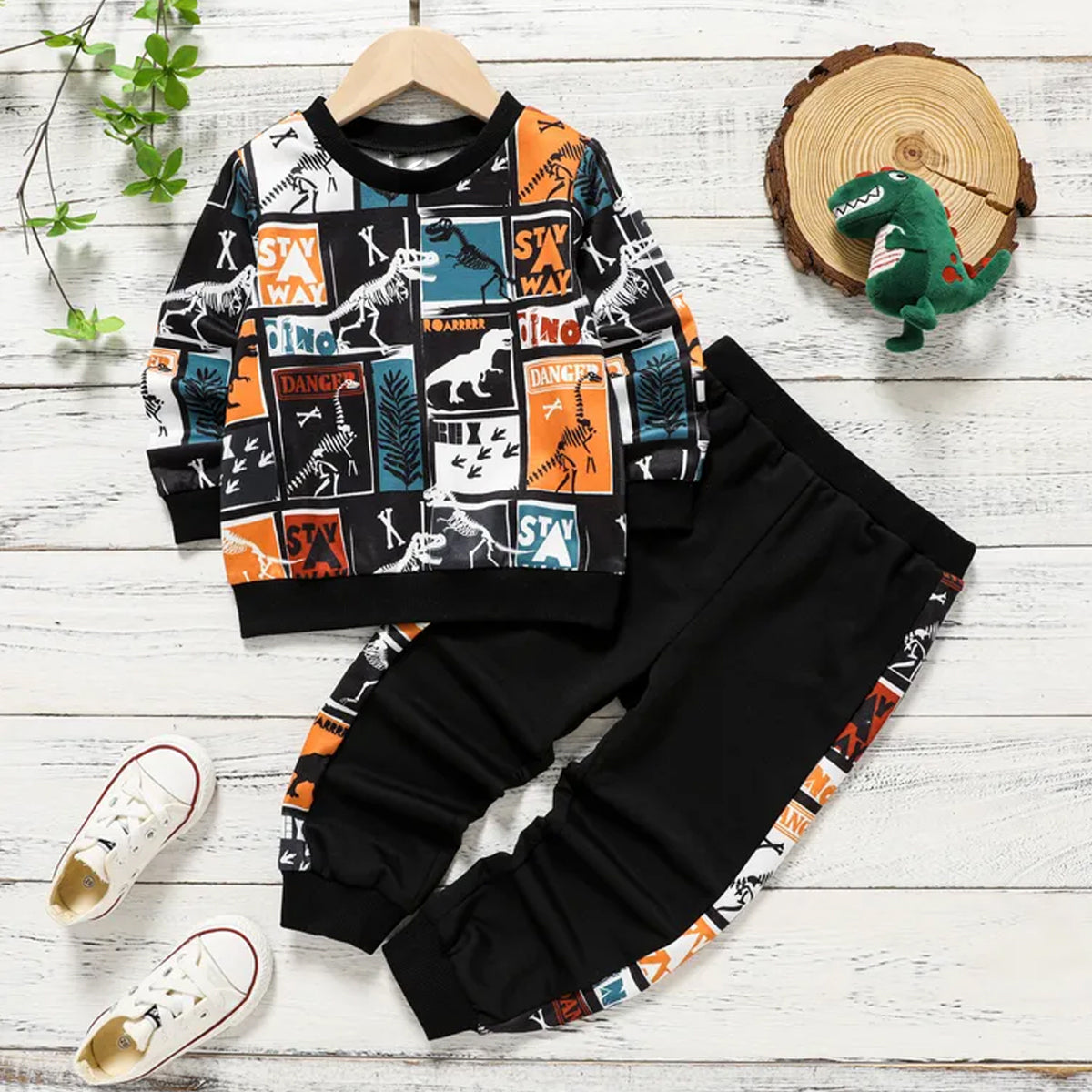 Venutaloza Stylish White Baby Set Black Graphic Print & Colorblock Dinosaur (Combo Pack Of 2) T-Shirt & Pants.