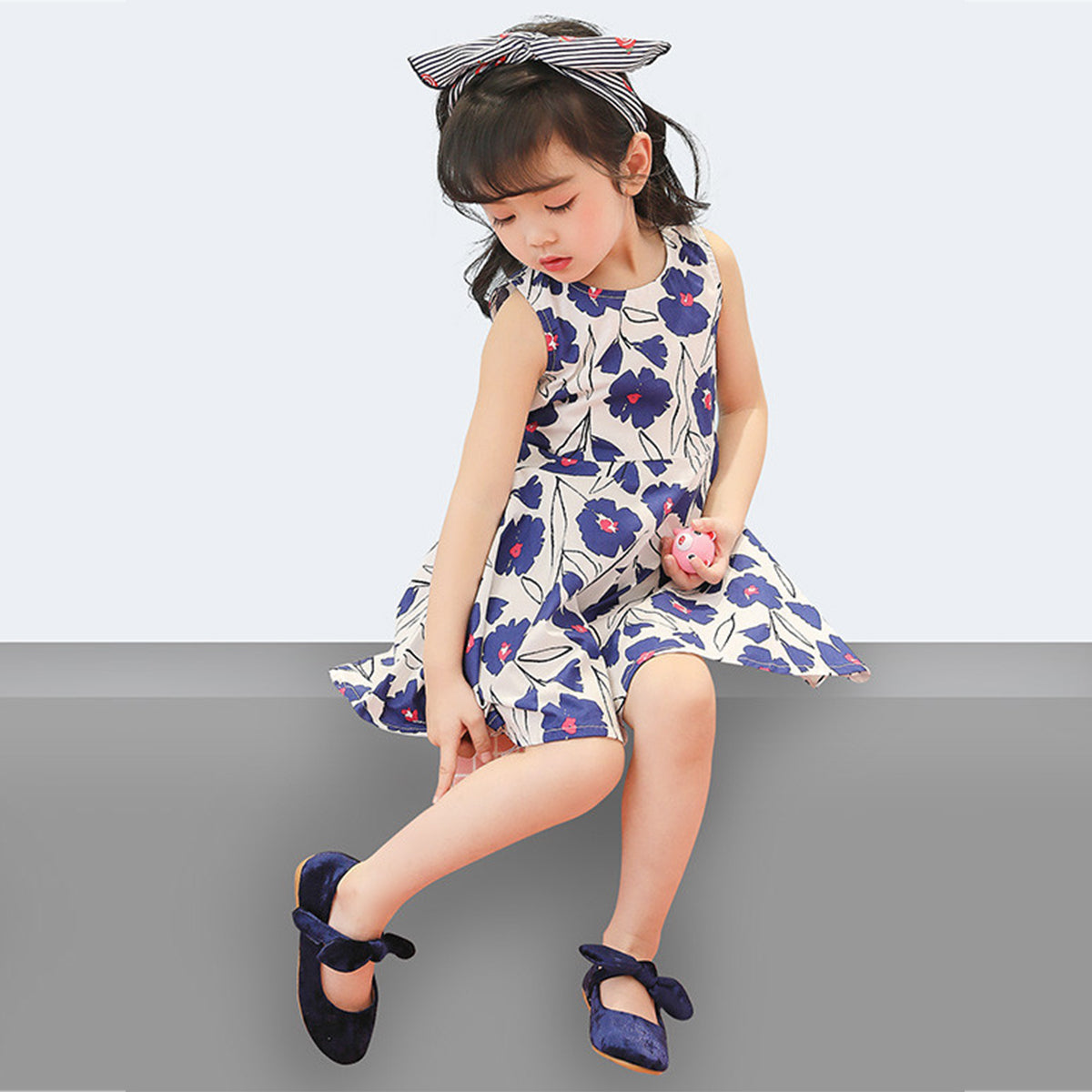 BabyGirl's Stylish Cotton Blue Floral Frocks & Dresses for Kids.
