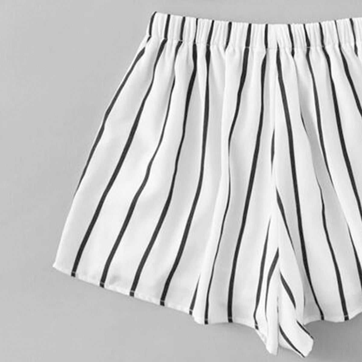 Venutaloza Toddler Girls White Lining Print Waist Shorts.