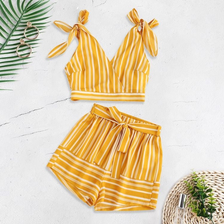 Crop Stylish Yellow Linings Top Sleeveless And Shorts For Baby Girls.